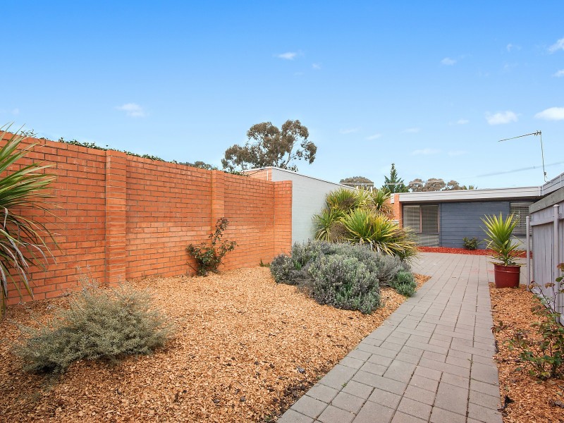 13 Cumbrae Place, Kambah ACT 2902