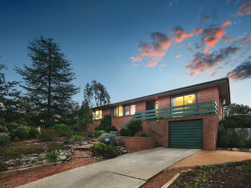 56 Pearson Street, Holder ACT 2611