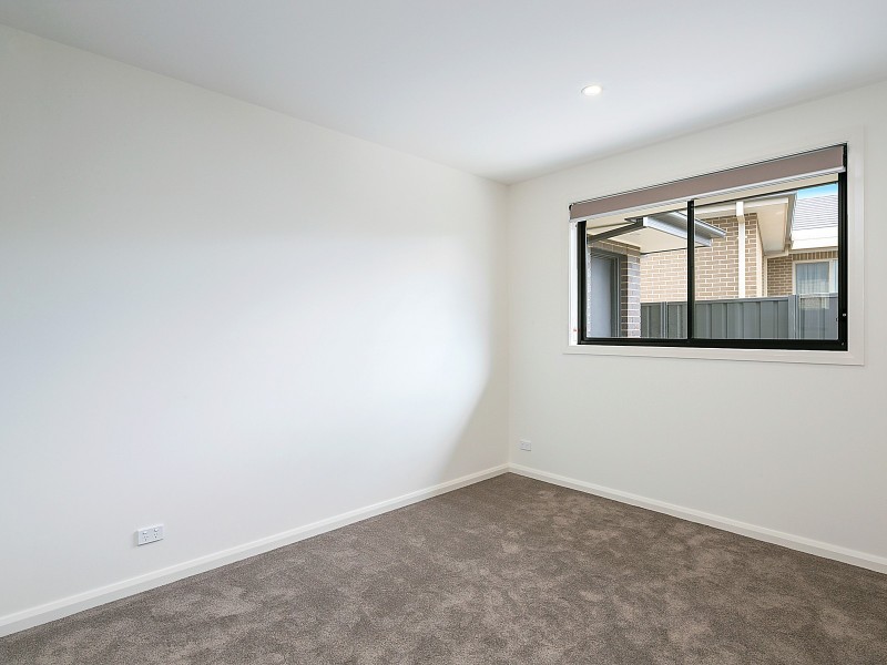 17 Garraway Crescent, Googong NSW 2620