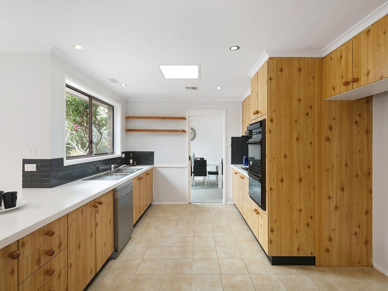 6 Bulcock Place, Fadden ACT 2904