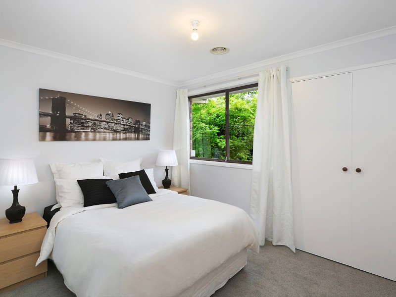 6 Bulcock Place, Fadden ACT 2904