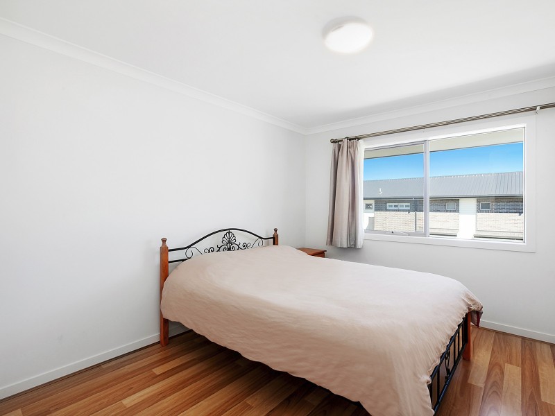 36/2 Clare Burton Crescent, Franklin ACT 2913