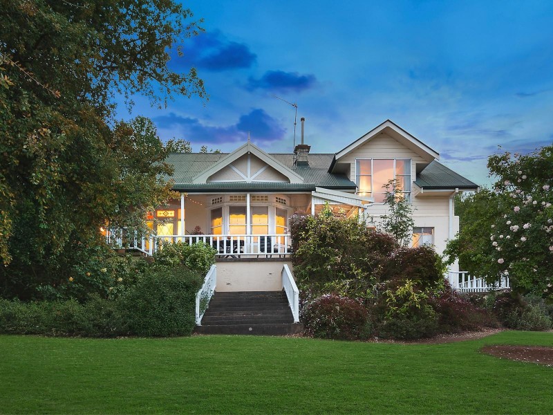 3969 Batlow Road, Batlow NSW 2730