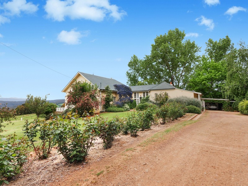 3969 Batlow Road, Batlow NSW 2730