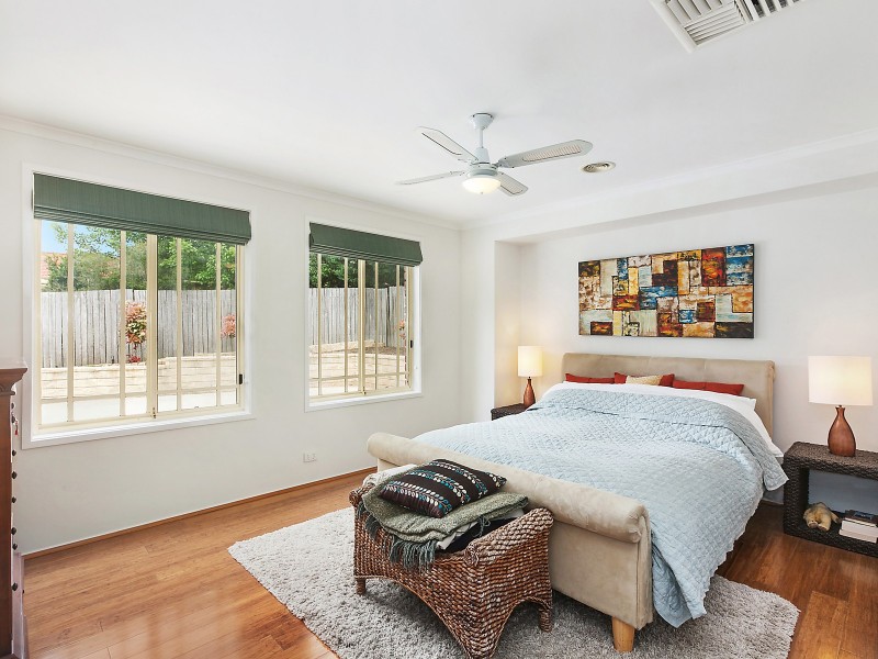 20 Halloran Drive, Jerrabomberra NSW 2619