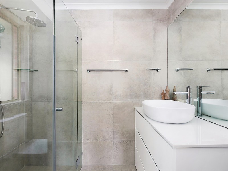 20 Halloran Drive, Jerrabomberra NSW 2619