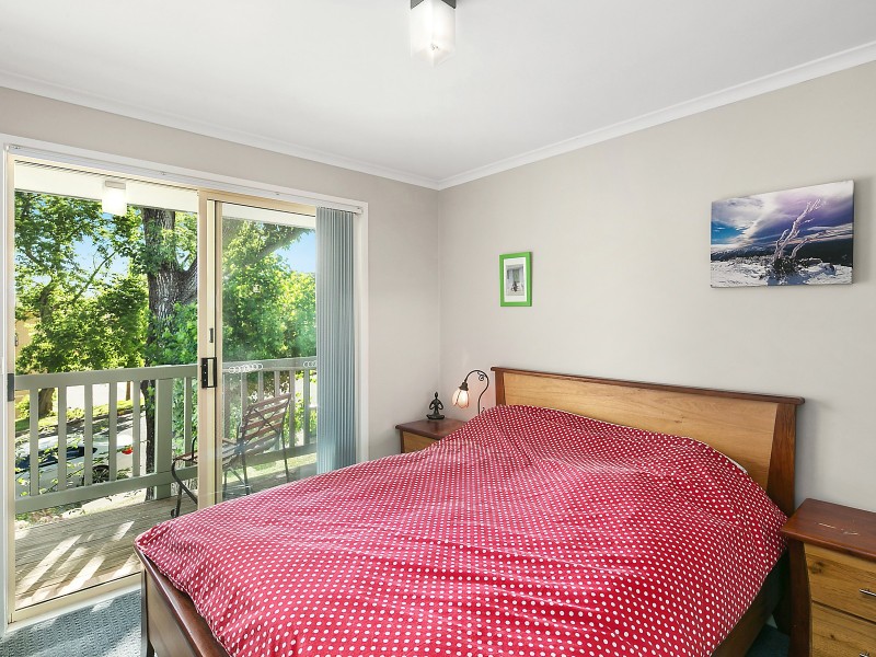 1/4 Booth Street, Queanbeyan NSW 2620