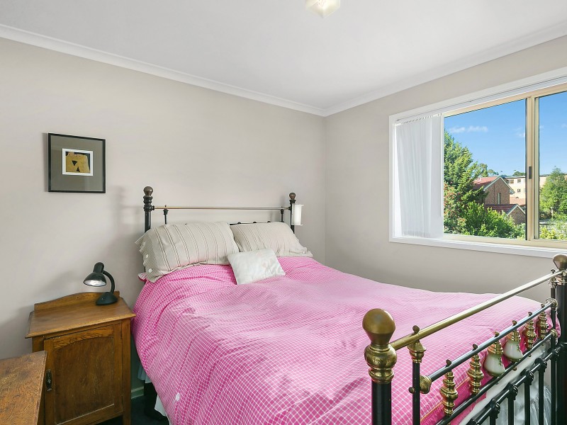 1/4 Booth Street, Queanbeyan NSW 2620