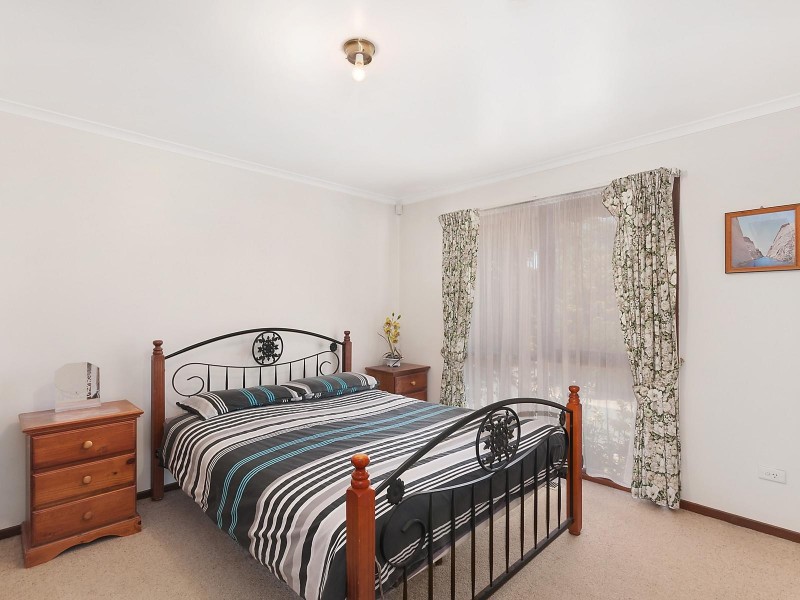 8 Badcoe Street, Gowrie ACT 2904