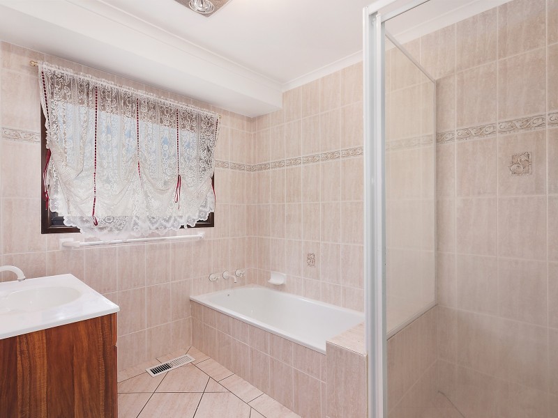 8 Badcoe Street, Gowrie ACT 2904