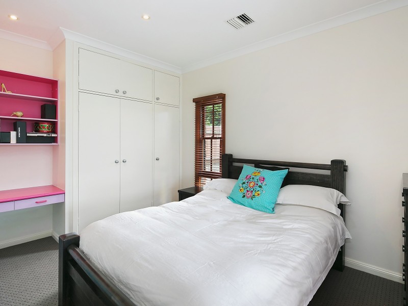 6 Medworth Crescent, Lyneham ACT 2602