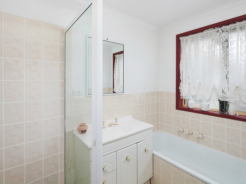 53 Wootton Crescent, Gordon ACT 2906