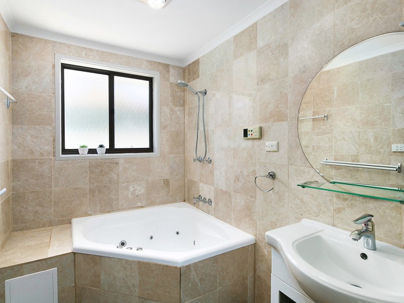 4 Currey Street, Gowrie ACT 2904