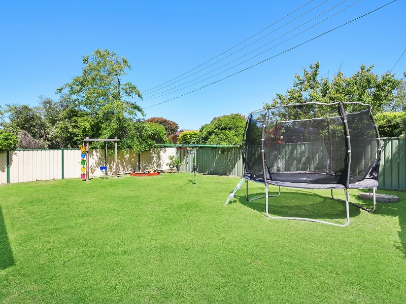 4 Currey Street, Gowrie ACT 2904