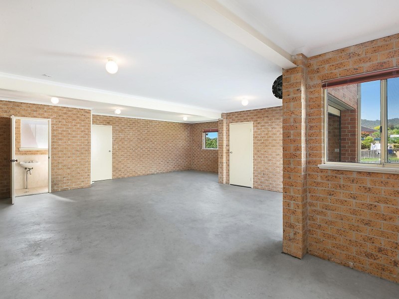 33 Gilmore Place, Queanbeyan NSW 2620