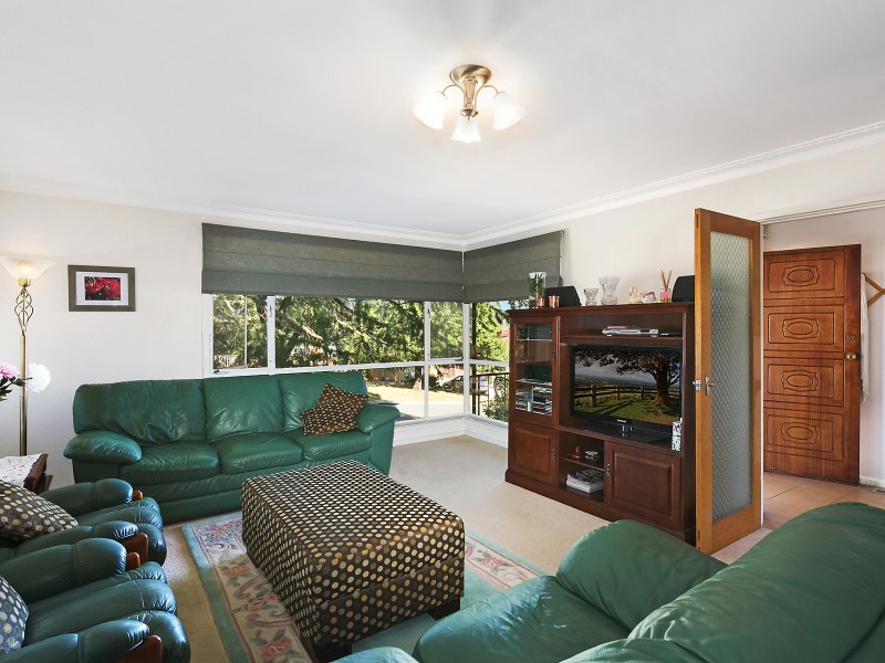 4 Mauldon Street, Chifley ACT 2606