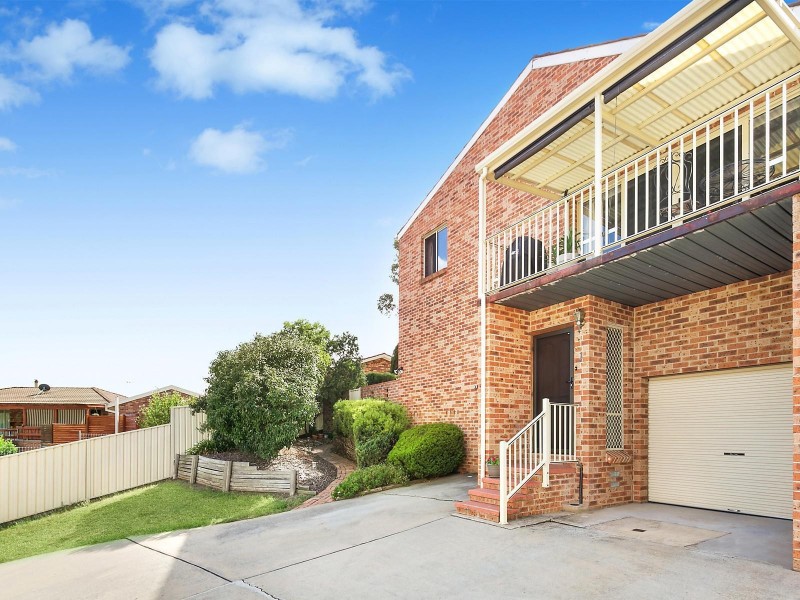 1/1A Doyle Place, Queanbeyan NSW 2620