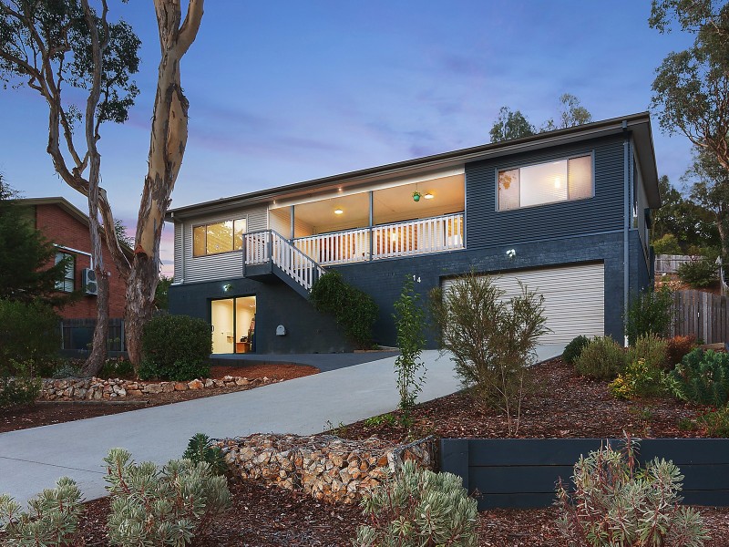 14 Lochiel Street, Queanbeyan NSW 2620