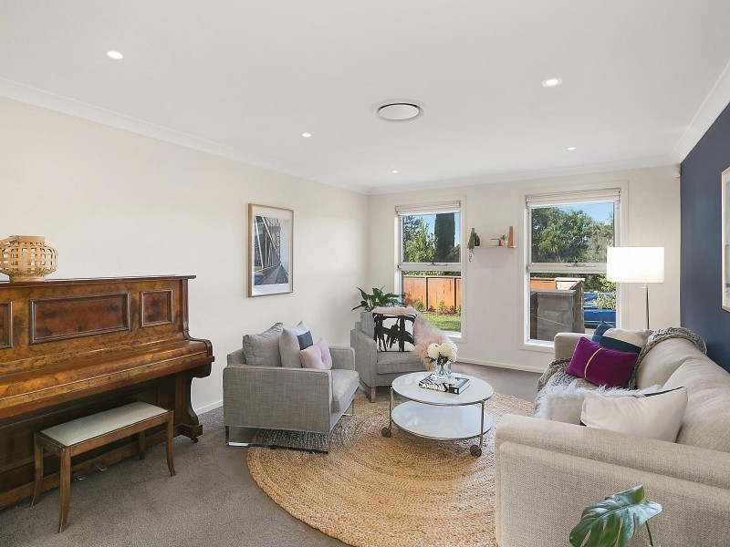 4 Charteris Crescent, Chifley ACT 2606