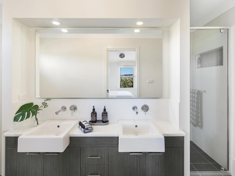 4 Charteris Crescent, Chifley ACT 2606