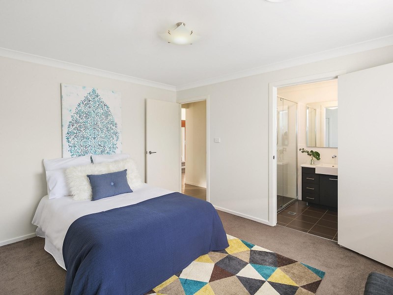 4 Charteris Crescent, Chifley ACT 2606