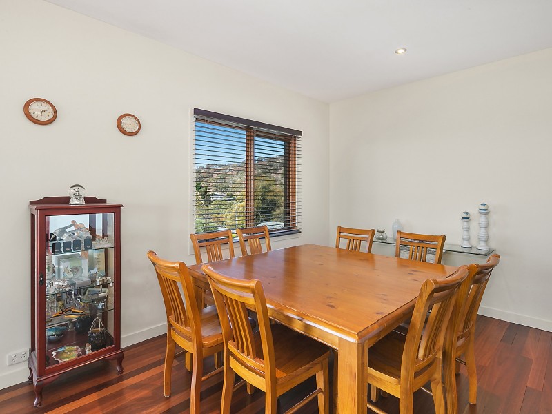 4 Aspen Rise, Jerrabomberra NSW 2619