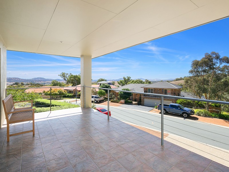 4 Aspen Rise, Jerrabomberra NSW 2619