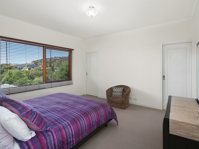 4 Aspen Rise, Jerrabomberra NSW 2619