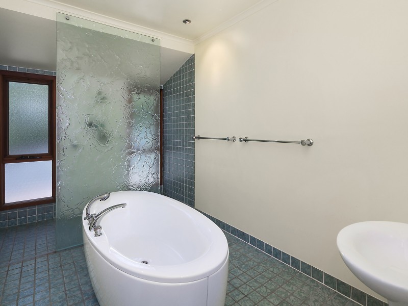 4 Aspen Rise, Jerrabomberra NSW 2619