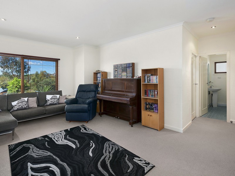 4 Aspen Rise, Jerrabomberra NSW 2619