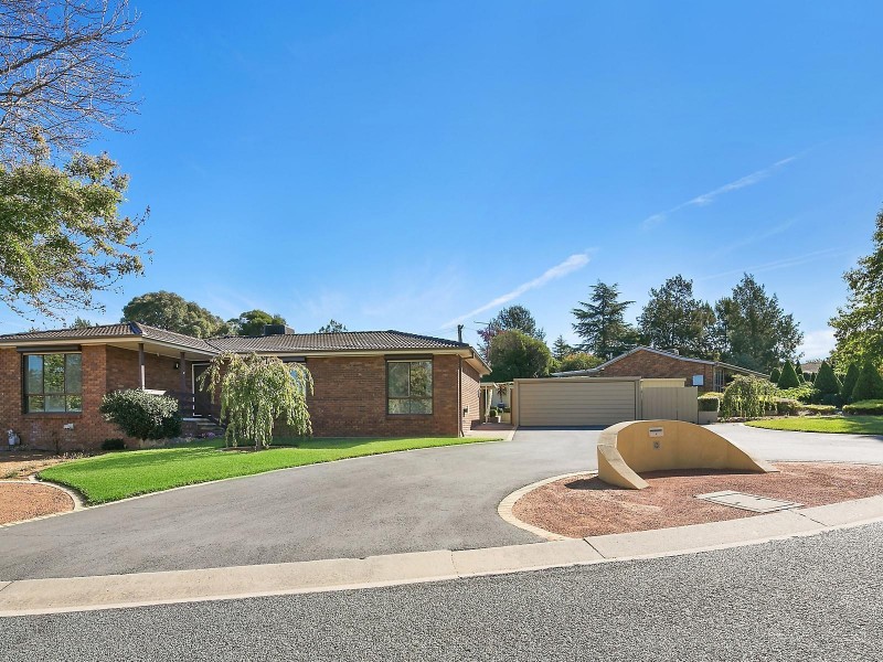 4 Whitfeld Street, Monash ACT 2904
