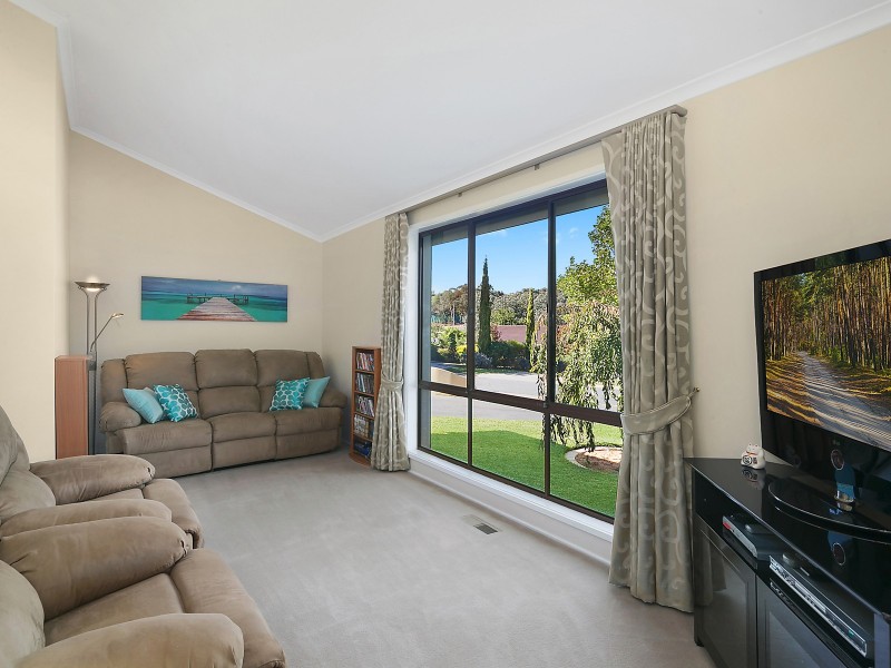 4 Whitfeld Street, Monash ACT 2904