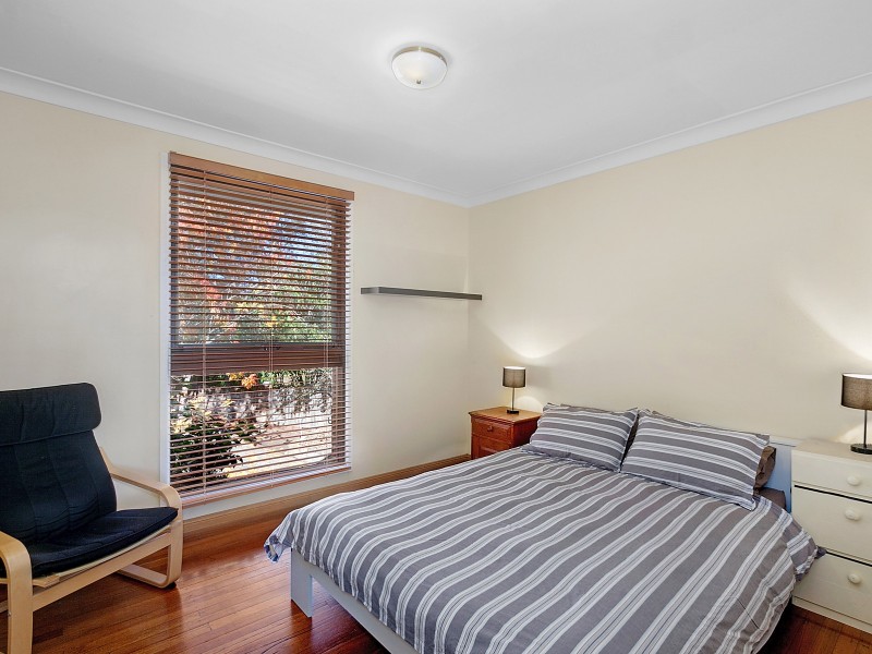 51 De Graaff Street, Holder ACT 2611