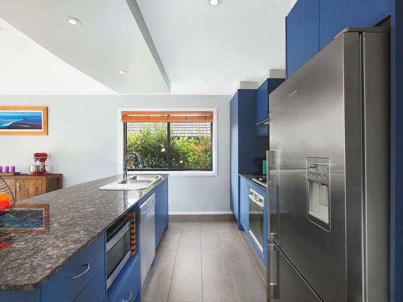 25 Bluestone Gardens, Jerrabomberra NSW 2619