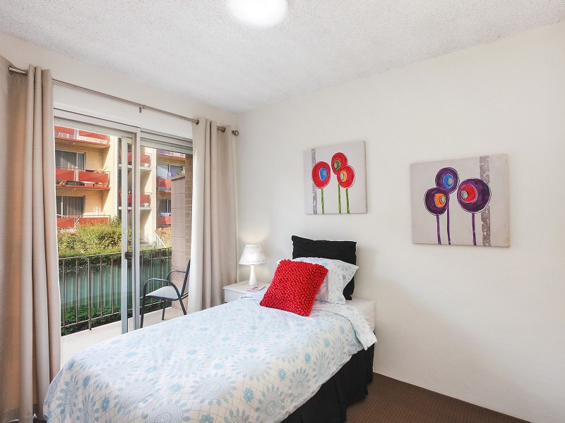 16/48 Trinculo Place, Queanbeyan NSW 2620