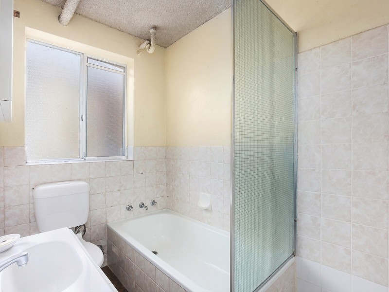 16/48 Trinculo Place, Queanbeyan NSW 2620