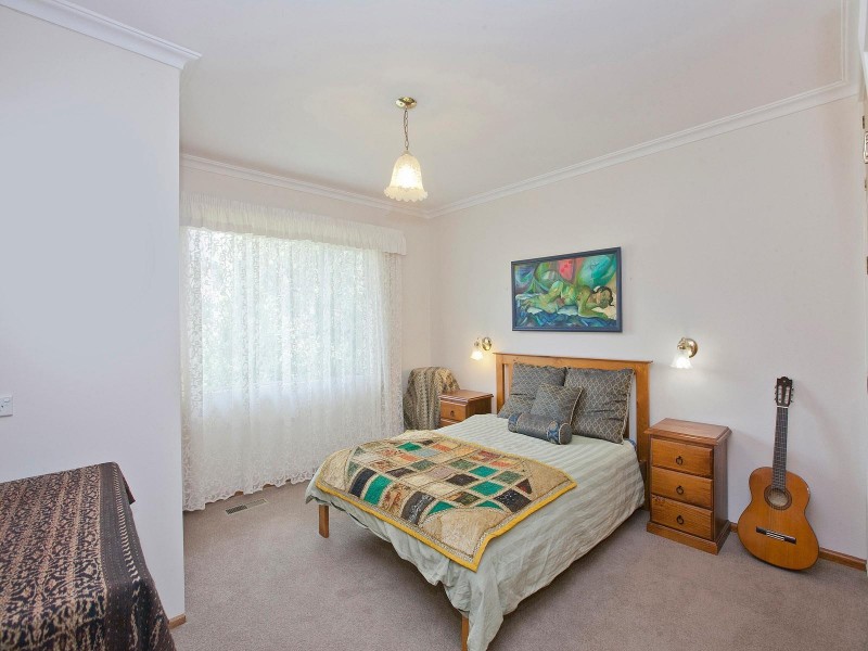 10 Bamford Street, Hughes ACT 2605