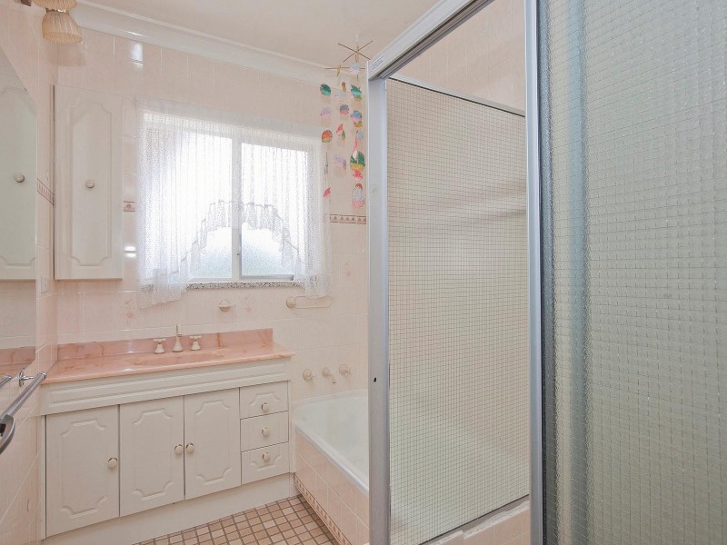10 Bamford Street, Hughes ACT 2605