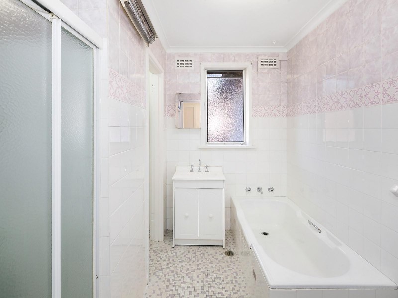 6 Hambly Place, Queanbeyan NSW 2620