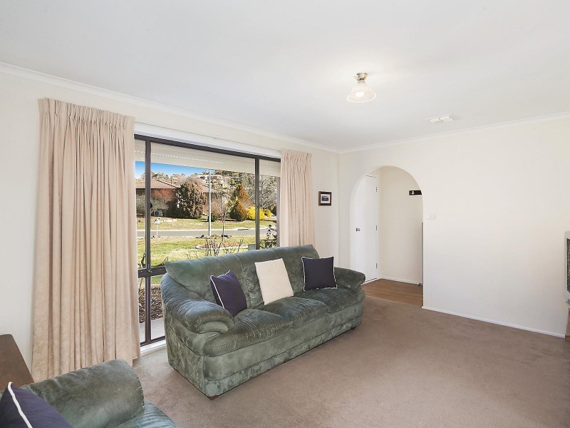 27 Phillipson Crescent, Calwell ACT 2905