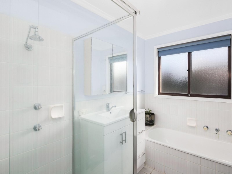 27 Phillipson Crescent, Calwell ACT 2905