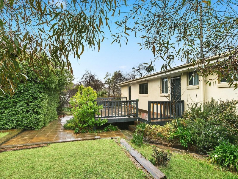 4 Burnie Street, Lyons ACT 2606