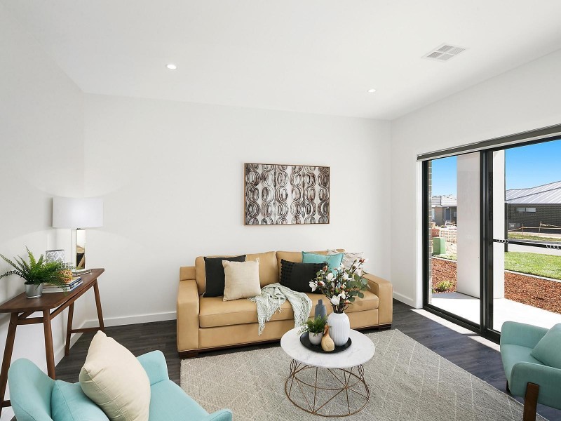 22 Mclean Street, Googong NSW 2620