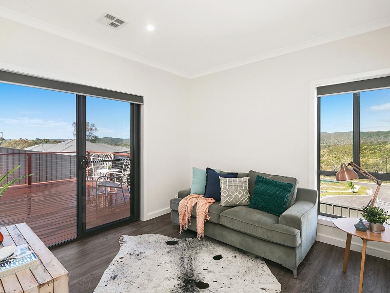 22 Mclean Street, Googong NSW 2620