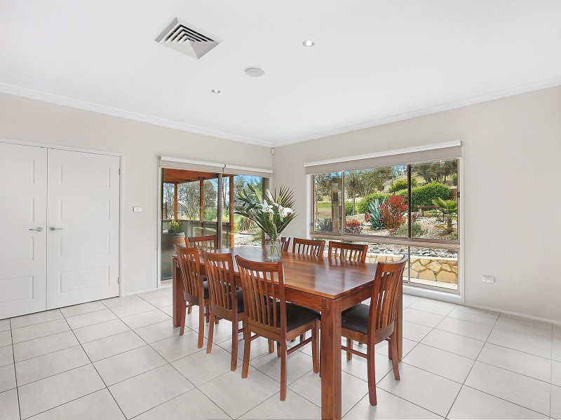 14 O’Malley Place, Googong NSW 2620