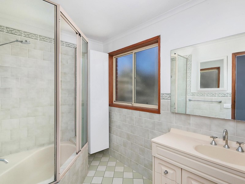 10 Hazlitt Glade, Gordon ACT 2906