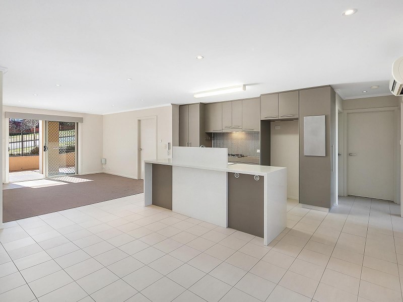 2/43 Antill Street, Queanbeyan NSW 2620