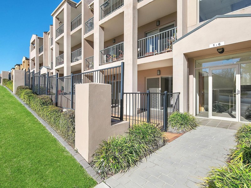 2/43 Antill Street, Queanbeyan NSW 2620