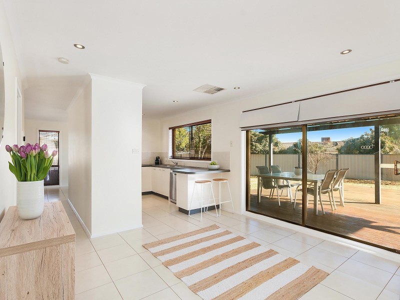 14 Australie Close, Gilmore ACT 2905