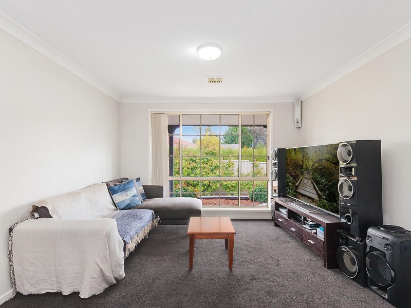 100 Lewis Luxton Avenue, Gordon ACT 2906